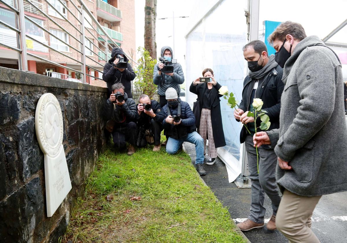 Homenaje a José María Piris en Azkoitia.