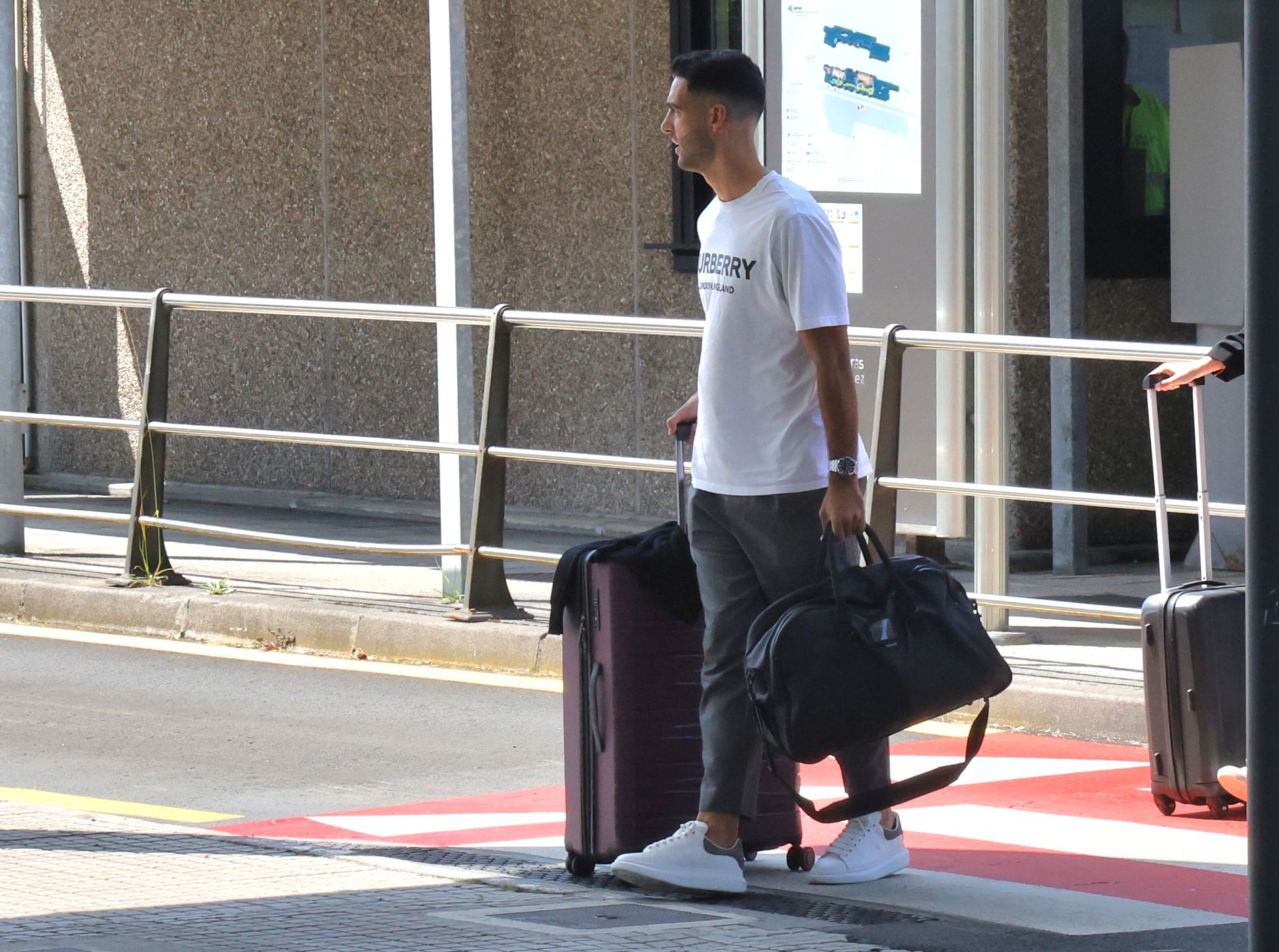 Mikel Merino vuela a Londres para ser nuevo jugador del Arsenal