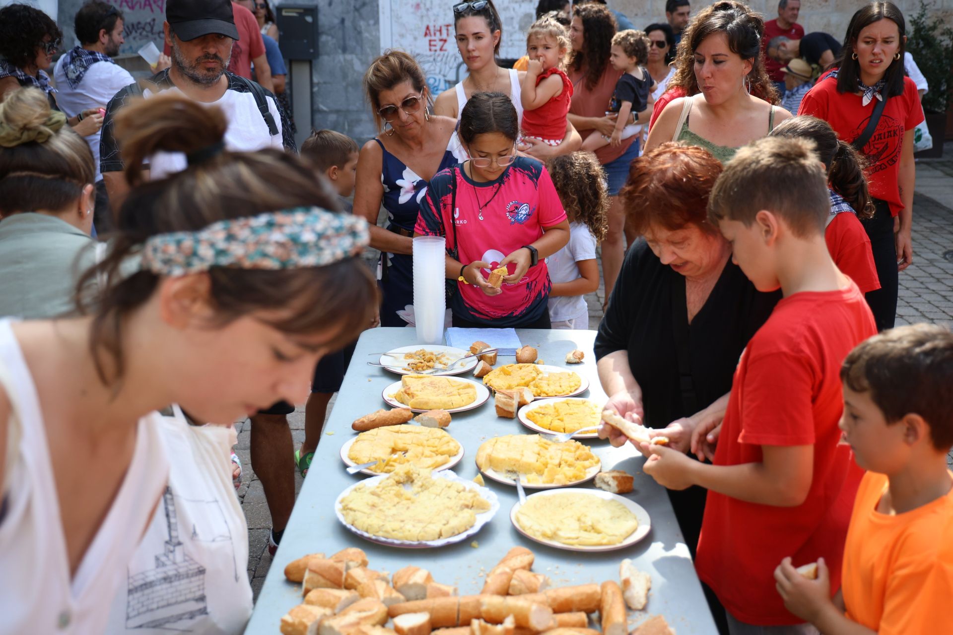 Gran ambiente en Ergobia por las fiestas de San Bartolomé