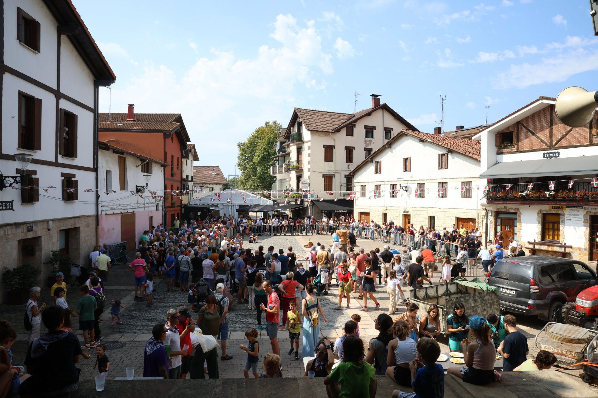 Gran ambiente en Ergobia por las fiestas de San Bartolomé