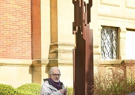 Ricardo Ugarte en 2017, durante un recorrido guiado por su obra.