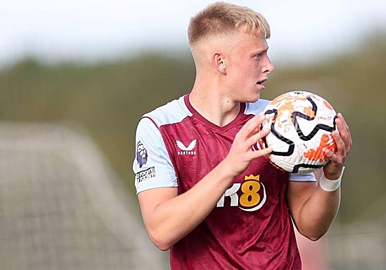 El canterano del Aston Villa Finley Munroe jugará esta temporada en el Real Unión.