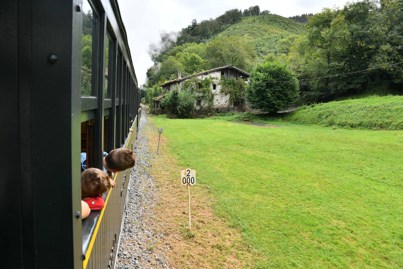 Las mejores imágenes del recorrido del tren de vapor entre Azpeitia y Lasao