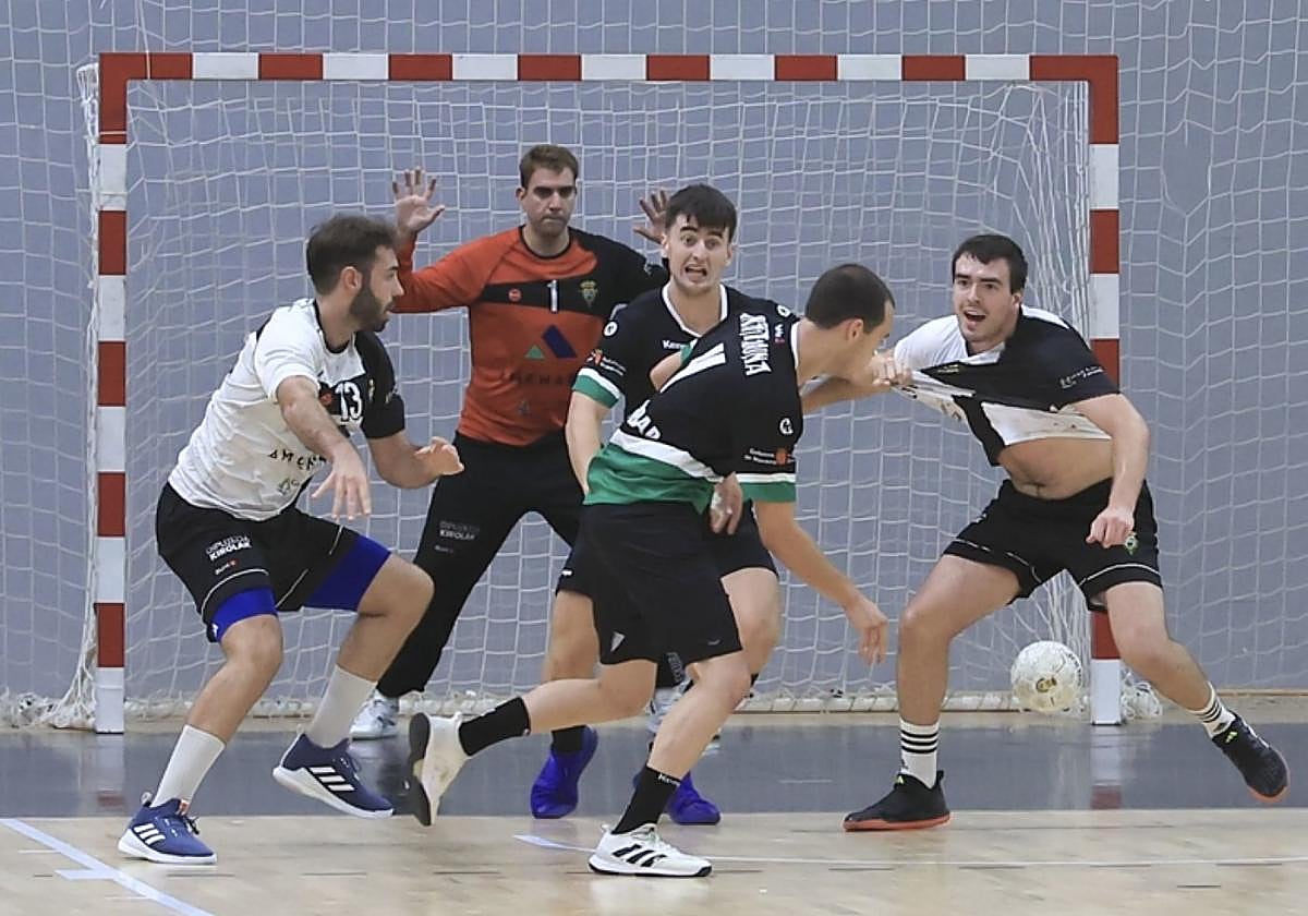 Partido amistoso frente a Helvetia Anaitasuna.