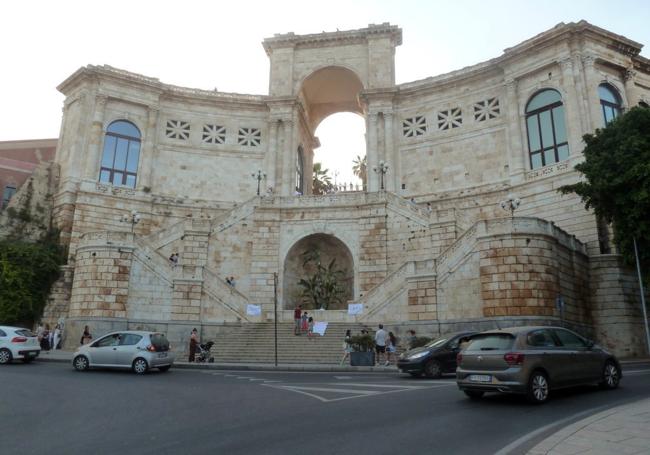 Bastión de Saint Remy, en el corazón de Cagliari,