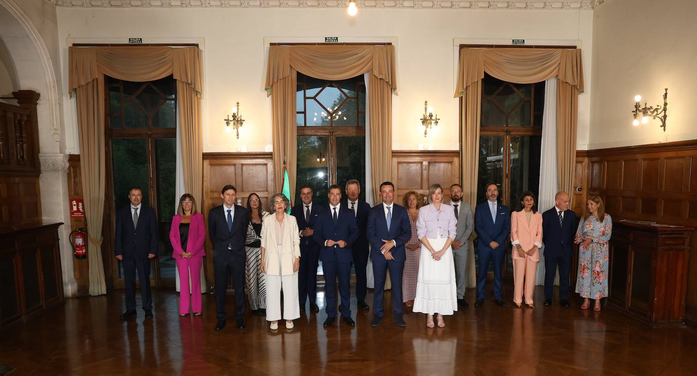 Las mejores imágenes del Consejo de Gobierno en el Palacio de Miramar