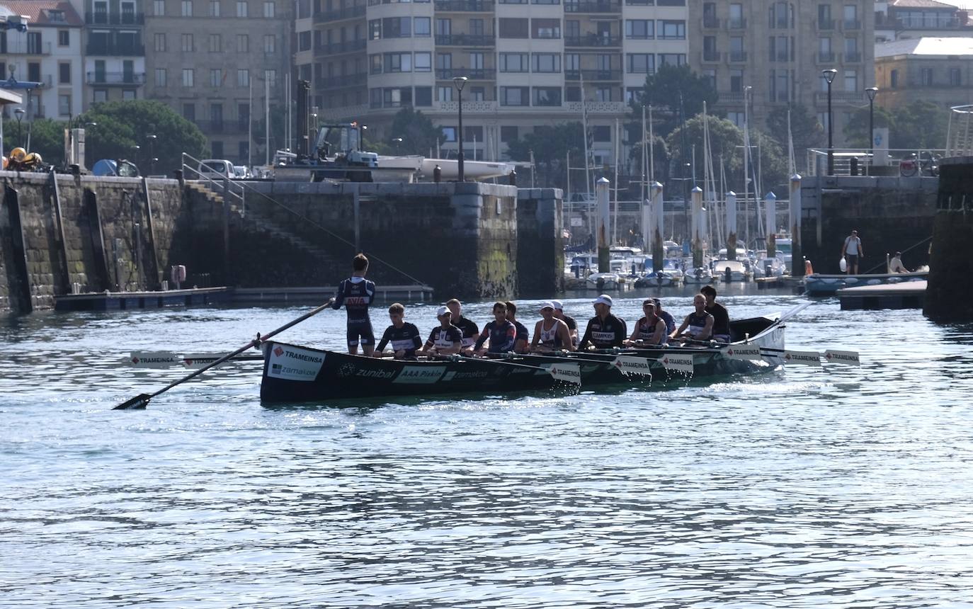 Las mejores fotos del entrenamiento de traineras a la víspera de la Bandera de La Concha