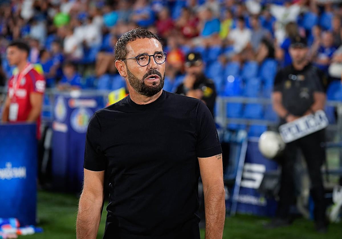 José Bordalás durante el encuentro frente al Rayo Vallecano.