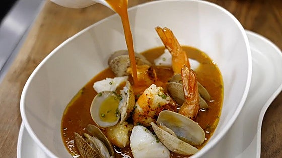 Receta de sopa de pescado de Enrique Fleischmann