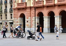 Imagen de archivo de la Plaza Consistorial de Eibar.