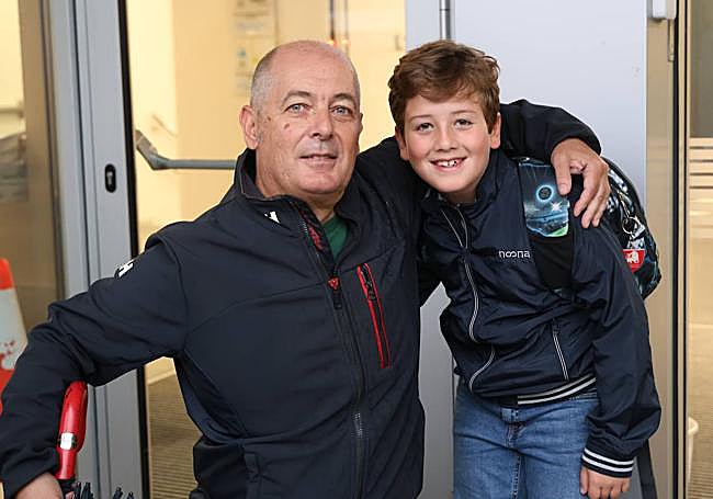 Alfonso Izagirre y su hijo Urko.