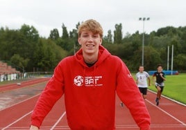 Joaquín Alonso practica atletismo desde los ocho años, aunque no fue hasta la temporada pasada cuando comenzó a tomárselo en serio. Juantxo Lusa.