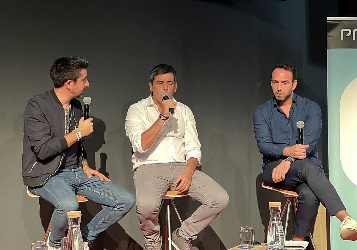 Álex Ubago, Aletxu Echevarria eta Alex Gibelalde.