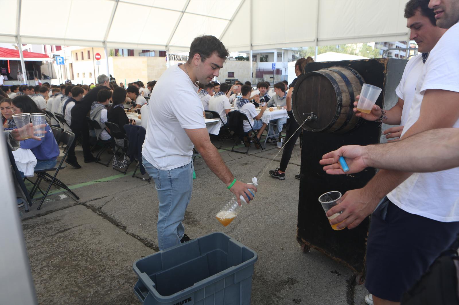 Buen ambiente en la comida de las cuadrillas y la de los jubilados