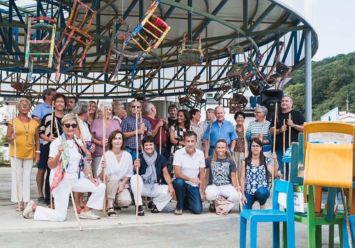 50. urteurrenaren aurkezpen ekitaldiaren omenduak izan ziren lagunak.