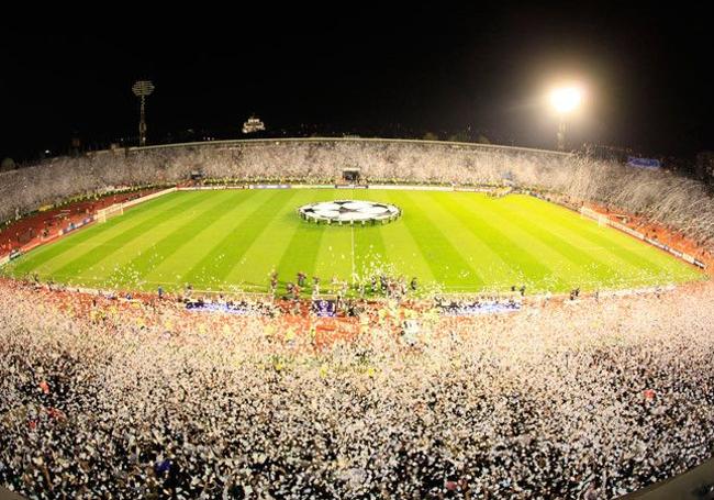 El Stadion Partizana en un partido de Champions.