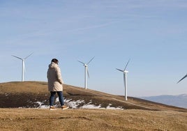 Molinos de viento en el parque eólico de Iberdrola en Elgea-Urkilla.