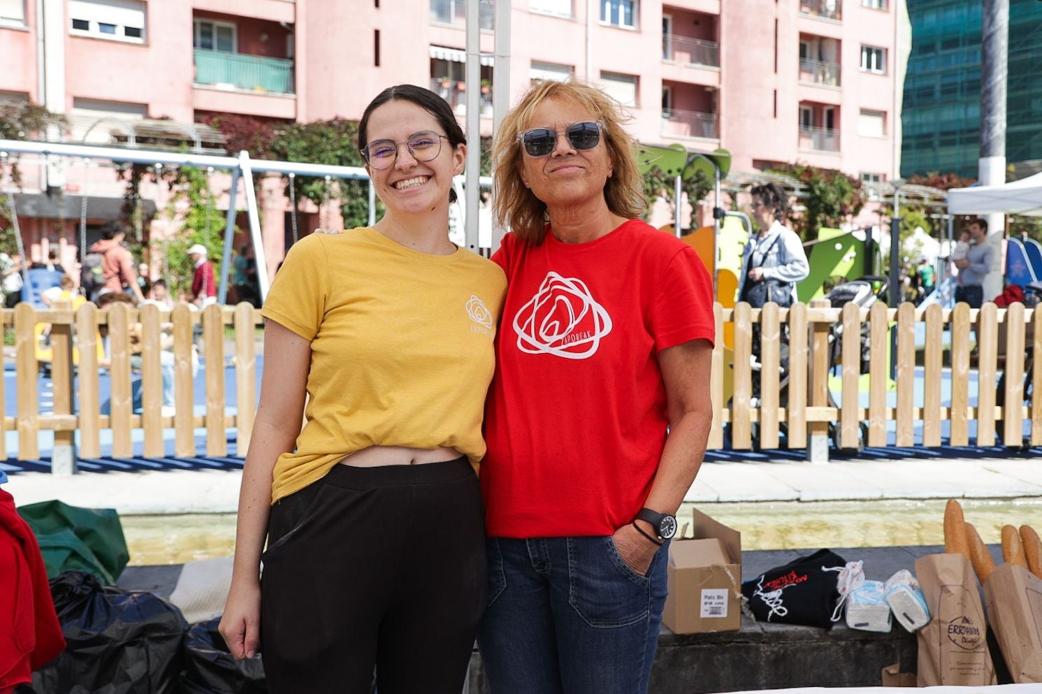 Buen ambiente en la fiesta gastronómica solidaria de Zaporeak