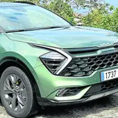 Con una imagen moderna y atractiva, la quinta generacióndel Kia Sportage, y el modelo híbrido (HEV), ofrecen uncomportamiento muy bueno en carretera.