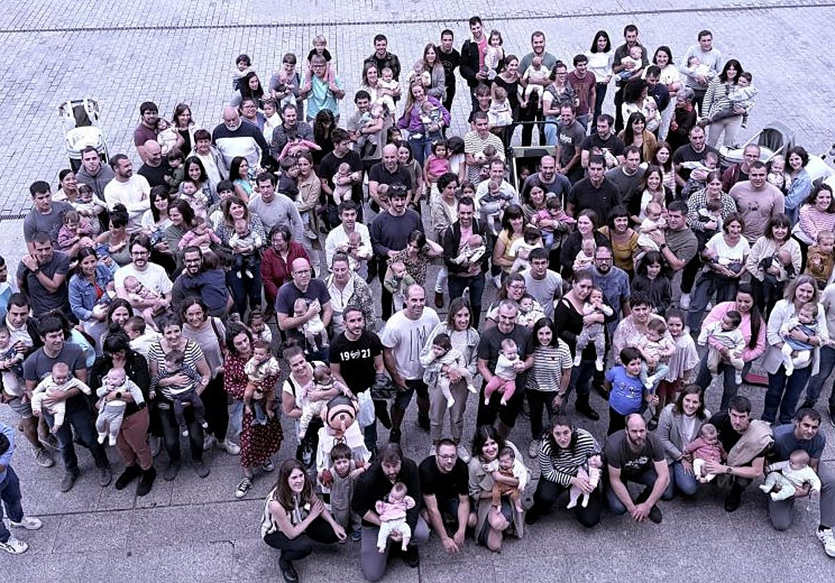 Oñati da la bienvenida a los txantxikis