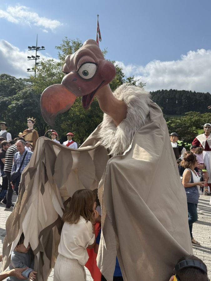 Oñati da la bienvenida a los txantxikis