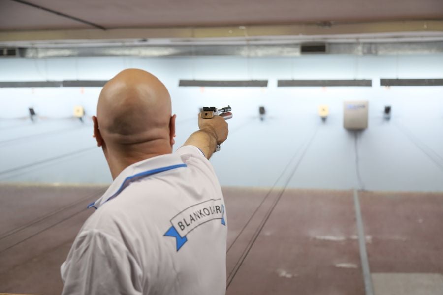 Tiro neumático, un deporte que engancha