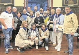 Los vecinos de San Martín, instantes antes del pregón.