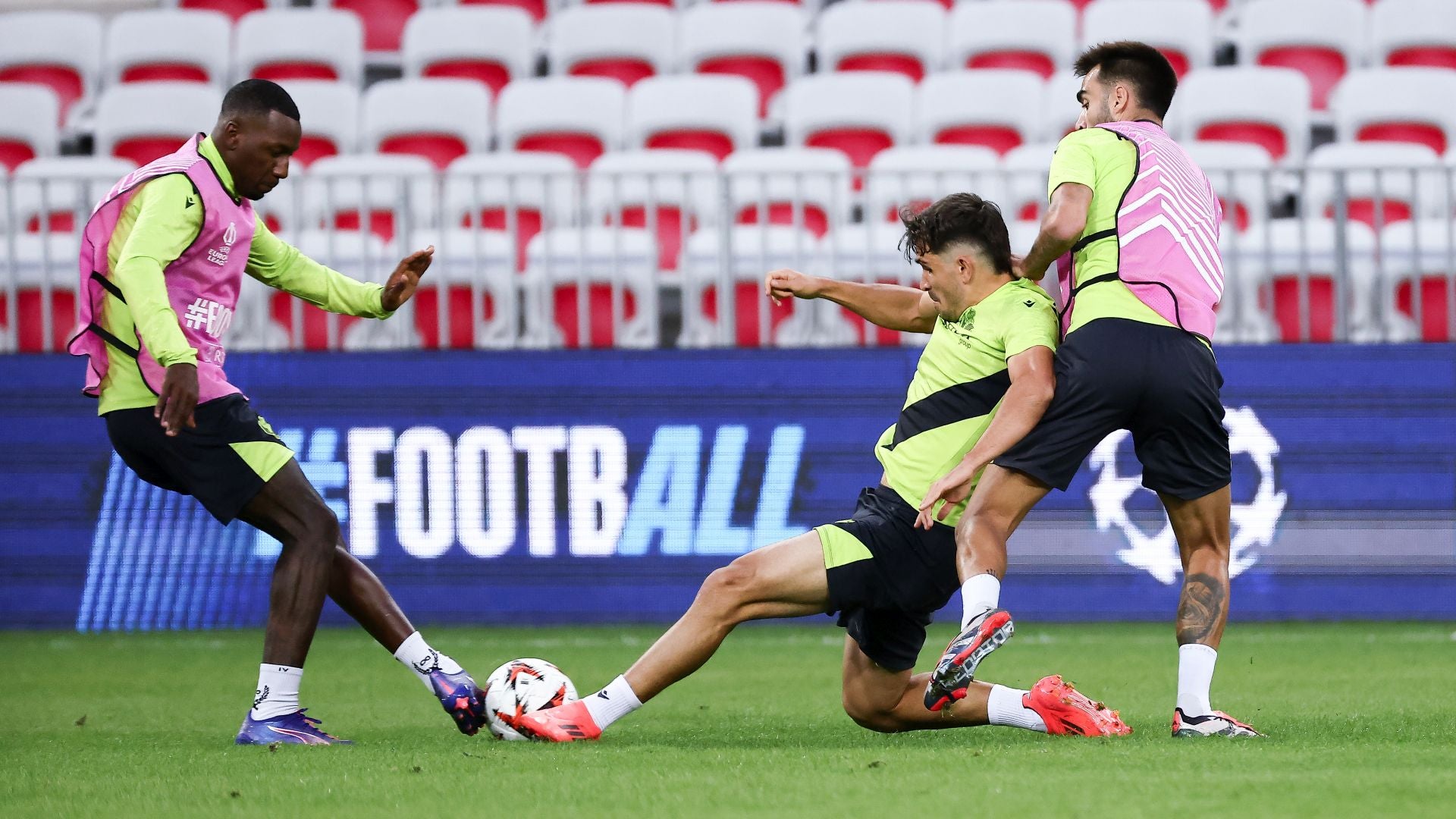 El entrenamiento de la Real en el Allianz Riviera