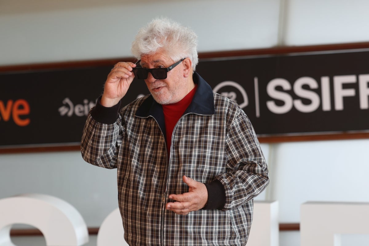 Almodóvar presenta en Donostia &#039;La habitación de al lado&#039;