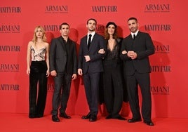 Clara Galle, Jaime Lorente, Julio Peña, Eugenia Silva y Miguel Ángel Silvestre, entre los rostros populares de la fiesta.