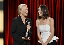 Pamela Anderson y Gia Coppola reciben el Premio Especial del Jurado por 'The Last Showgirl'