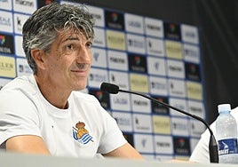 Imanol Alguacil durante una rueda de prensa en Zubieta.