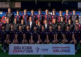 El segundo filial masculino, el Eibar C o Eibar Urko, logró ascender el curso pasado y peleará por mantenerse en Tercera RFEF. El entrenador es Atsushi Okazaki.