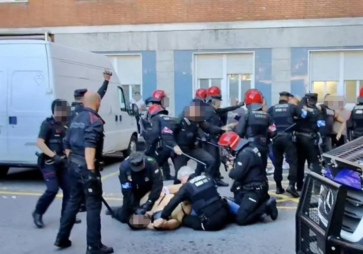 Son ya siete los detenidos por un tiroteo entre clanes en Barakaldo