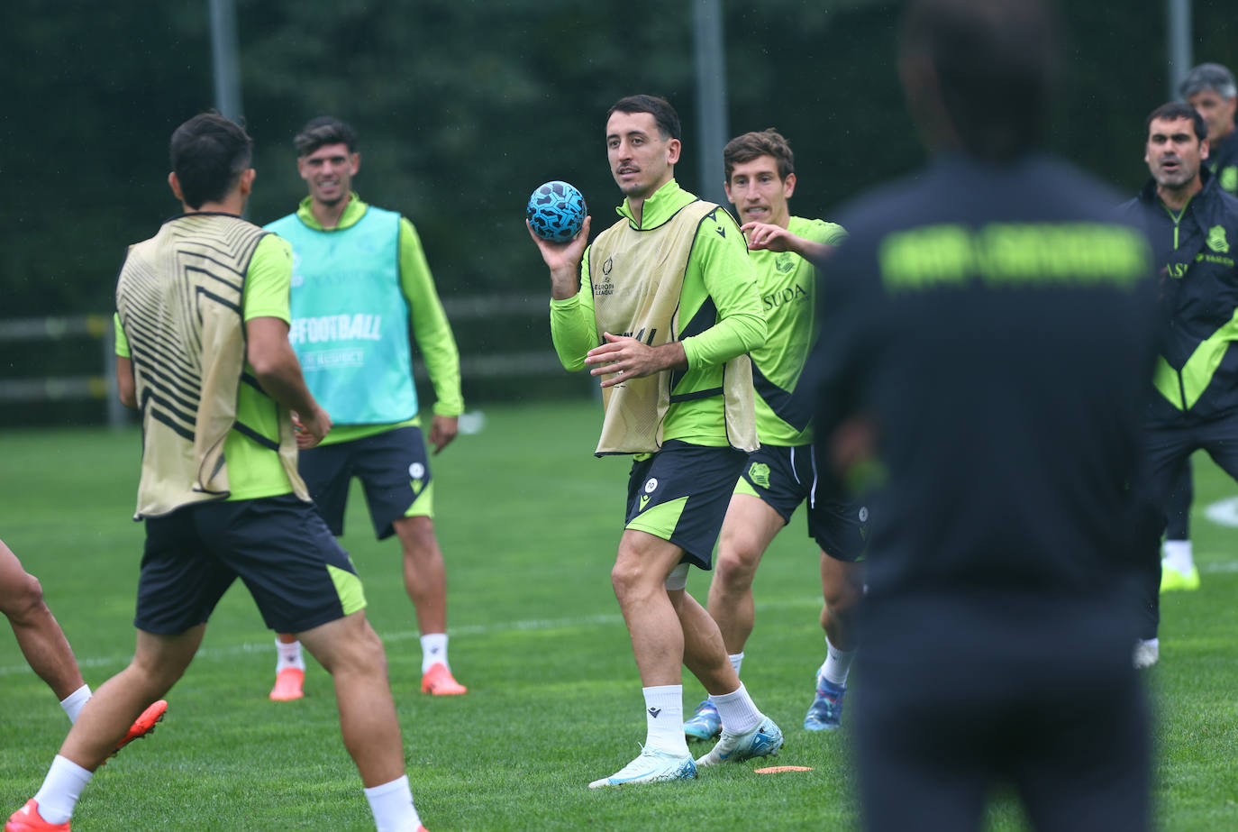 Balonmano para ensayar el estreno europeo en casa