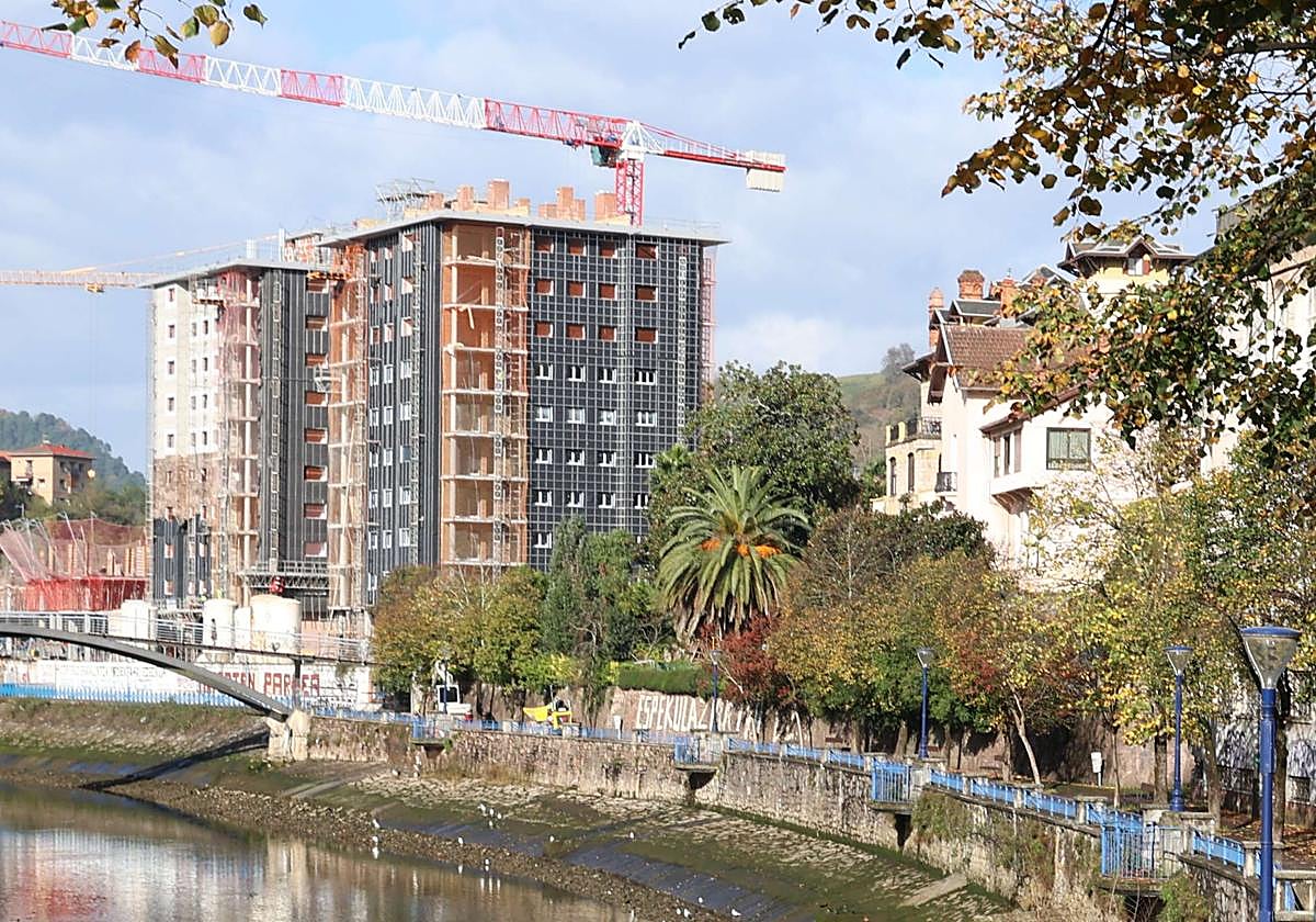 Viviendas en construcción en Altzate, entre Lezo y Errenteria