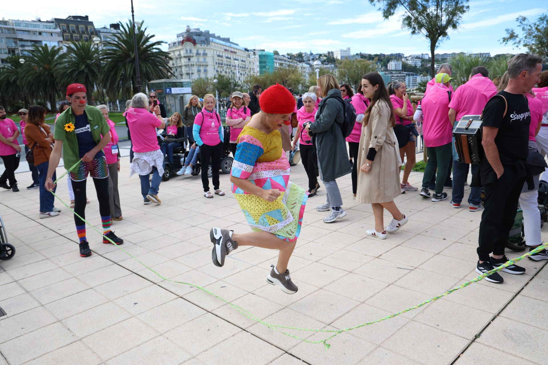 La marcha solidaria de la asociación Aspace en imágenes