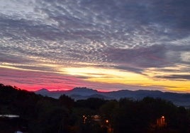 Amanecer este sábado desde Igeldo, San Sebastián.