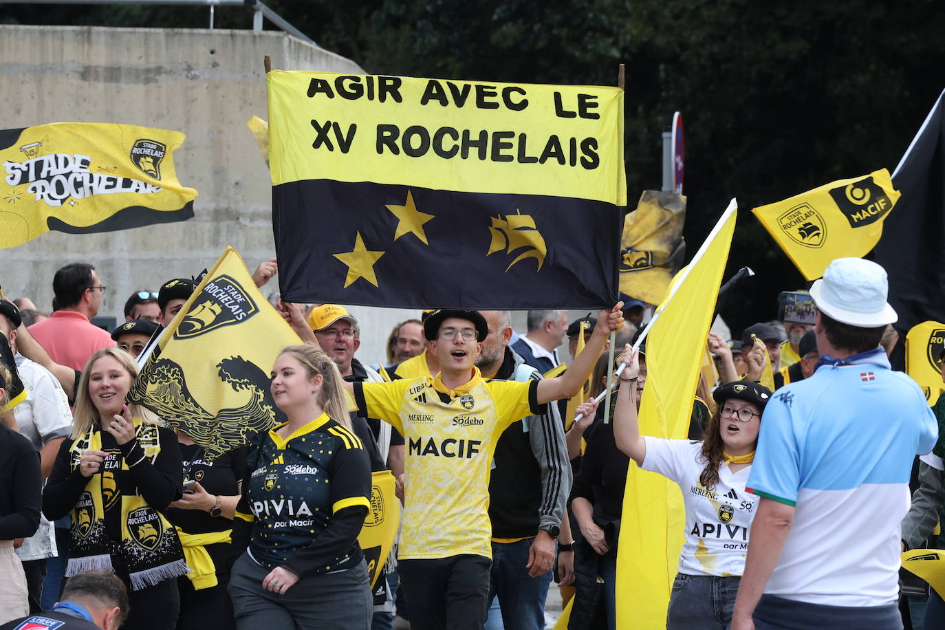 Fiesta del rugby francés en el estadio de Anoeta