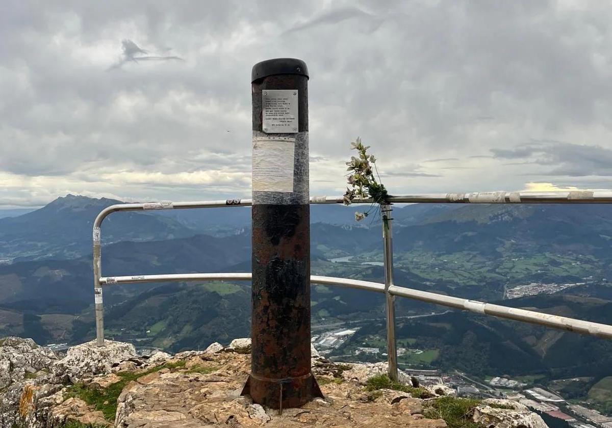 Arrasate impulsará un debate sobre las cruces en montes tras el sabotaje del sábado en Udalatx