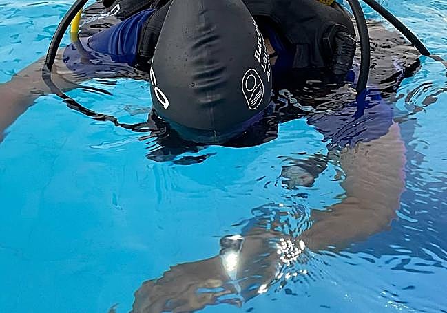 El Fénix 8 funciona también como ordenador de buceo