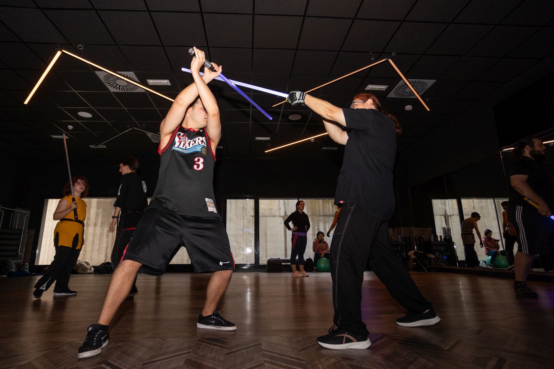 La lucha de espadas láser, en imágenes