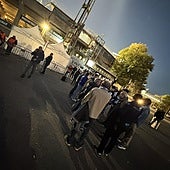 La afición txuri-urdin, enfadada con los controles de acceso al campo: «Nos han bajado hasta los pantalones»