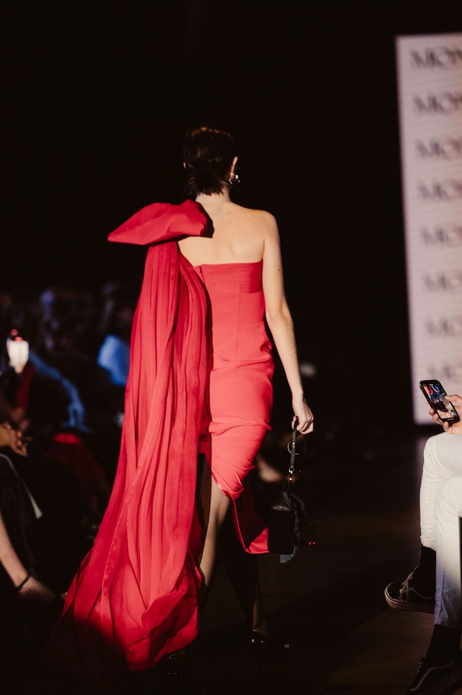 Desfile de Nicolás Montenegro en el Museo Balenciaga