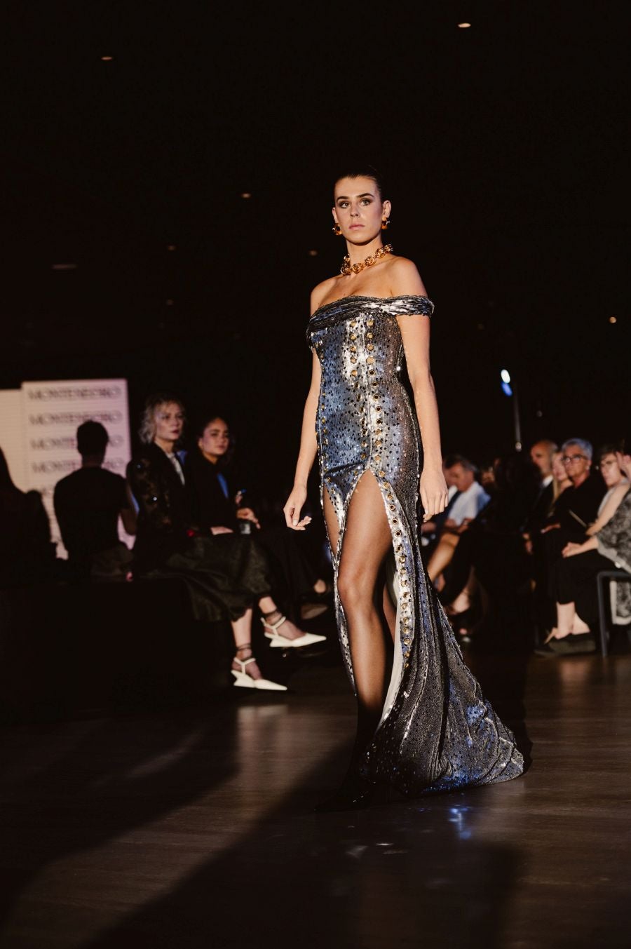 Desfile de Nicolás Montenegro en el Museo Balenciaga