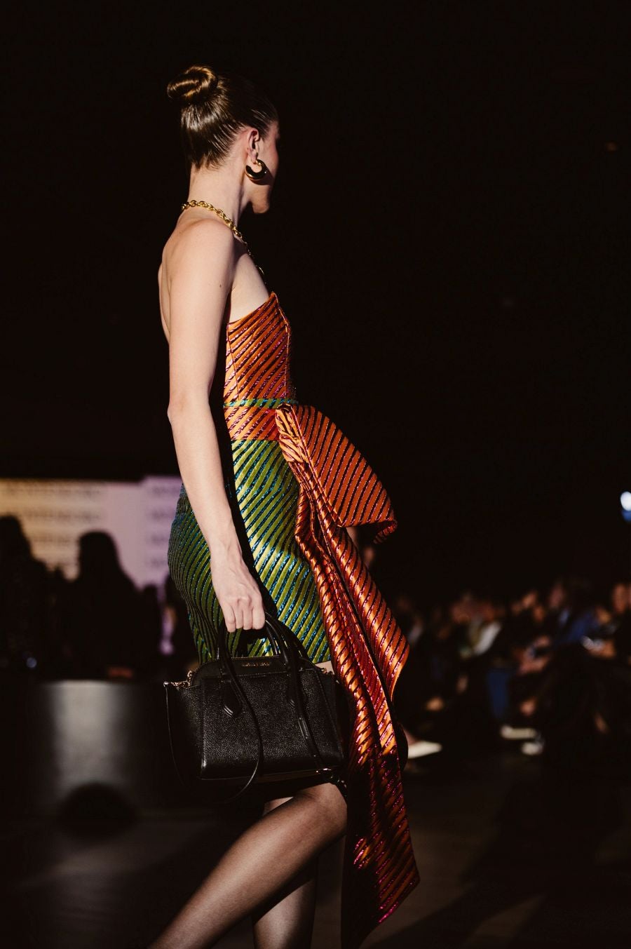 Desfile de Nicolás Montenegro en el Museo Balenciaga