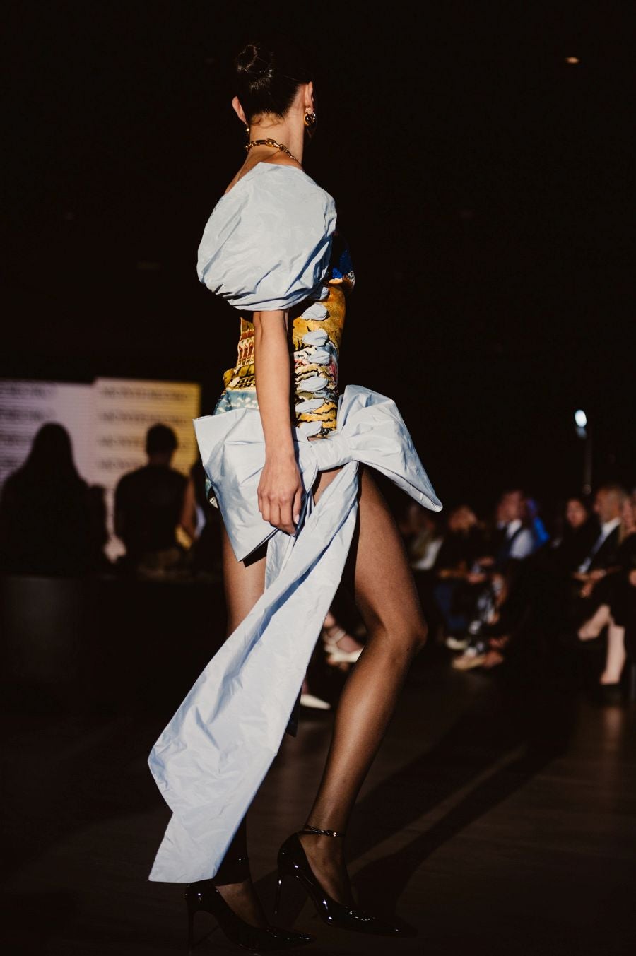 Desfile de Nicolás Montenegro en el Museo Balenciaga