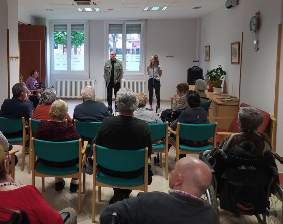 Bertsoak adineko egoitzetan bueltan izango dira datorren astean