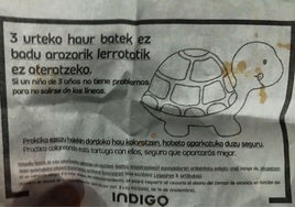 Mensaje emitido por la empresa Indigo en un parking de Zarautz para que los clientes aparquen correctamente