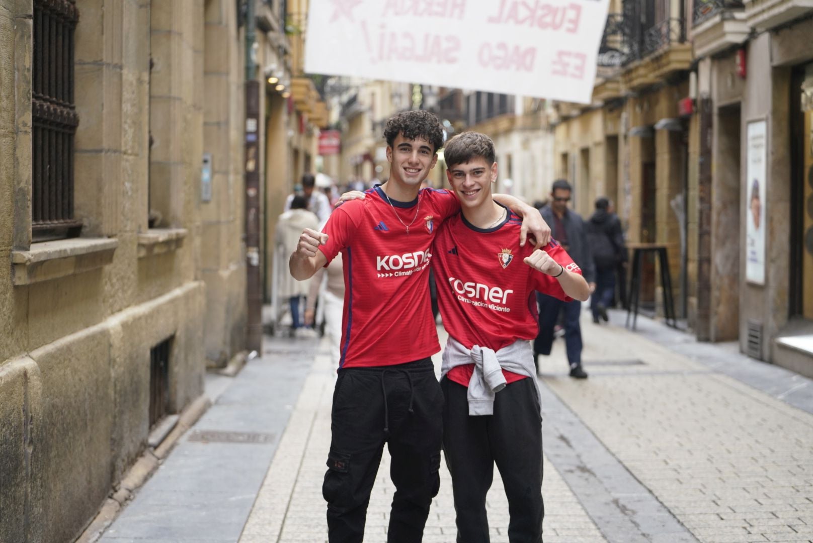Así han vivido la previa del partido en Donostia los aficionados de Osasuna
